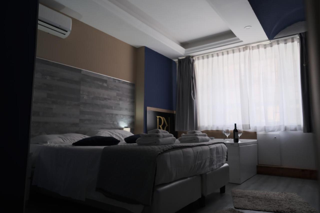 Royalty Rooms & Spa 那不勒斯 外观 照片