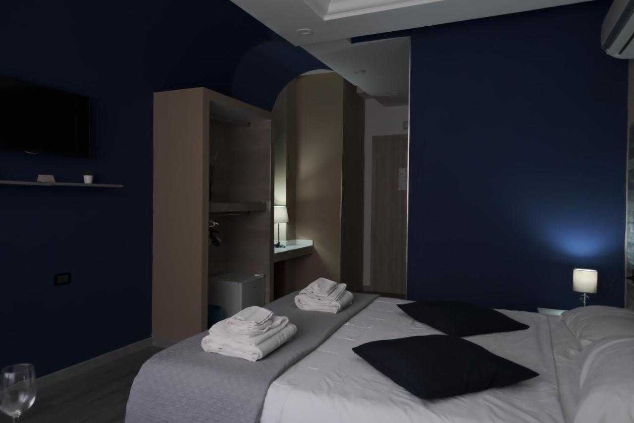 Royalty Rooms & Spa 那不勒斯 外观 照片